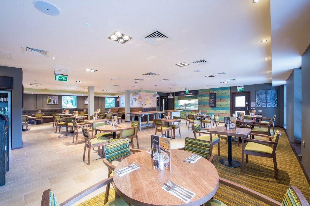 Premier Inn Chelmsford City Centre المظهر الخارجي الصورة
